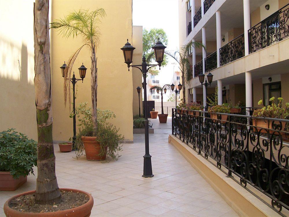 The Crown Hotel Buġibba Luaran gambar