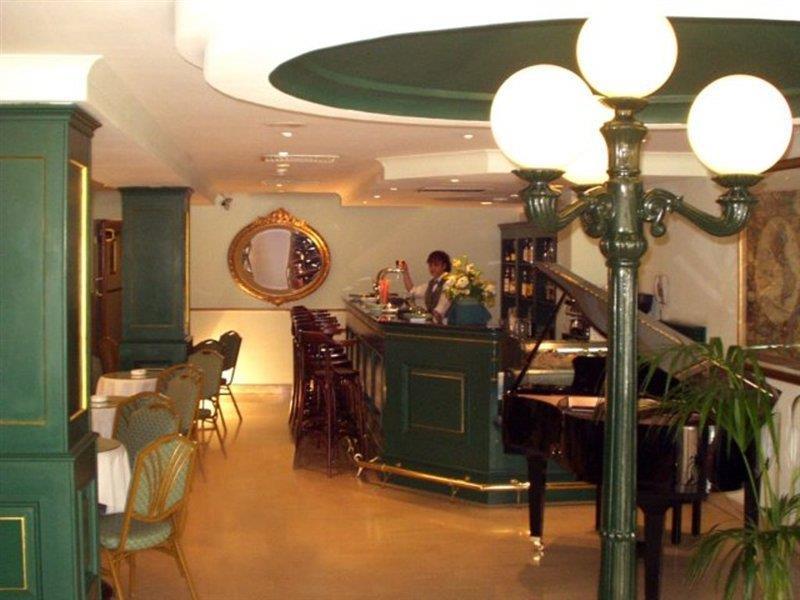The Crown Hotel Buġibba Luaran gambar