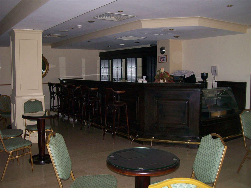 The Crown Hotel Buġibba Luaran gambar